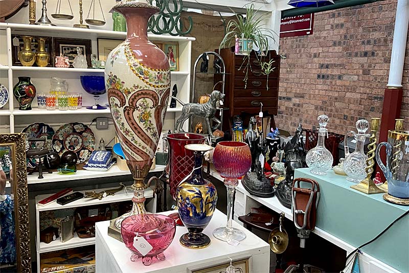 The Vintage Trinket Box